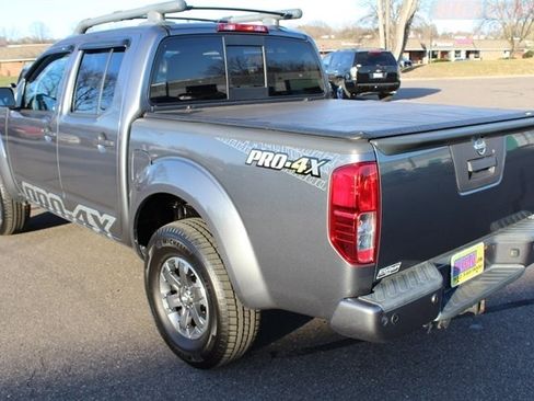 Used 2020 Nissan Frontier PRO-4X w/ Pro-4x Utility Package image 31