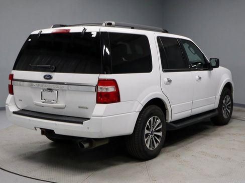 Used 2017 Ford Expedition XLT image 10