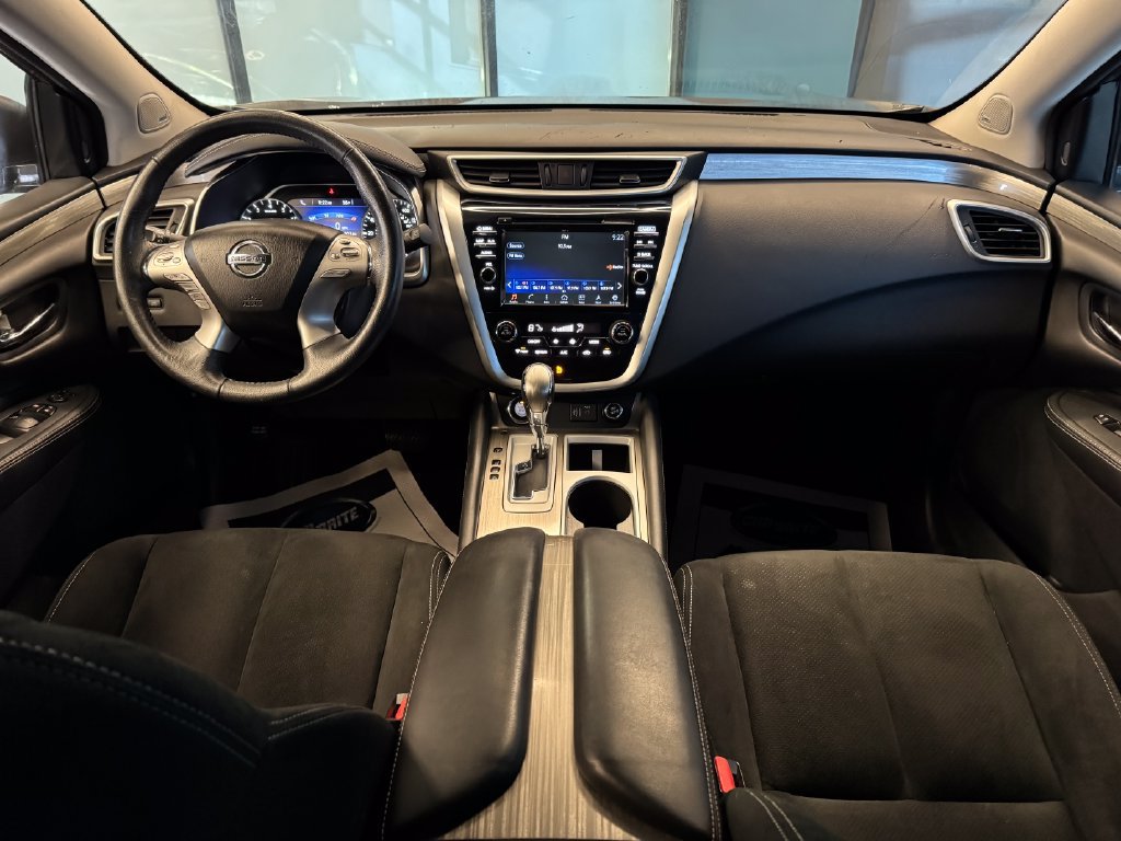 Used 2018 Nissan Murano SV w/ Premium Package AWD/4WD image 9