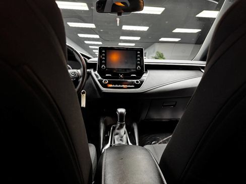 Used 2021 Toyota Corolla SE image 37