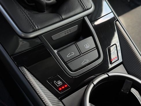 Used 2024 Porsche 911 Carrera GTS image 57