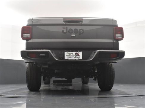 New 2025 Jeep Gladiator Sport image 23