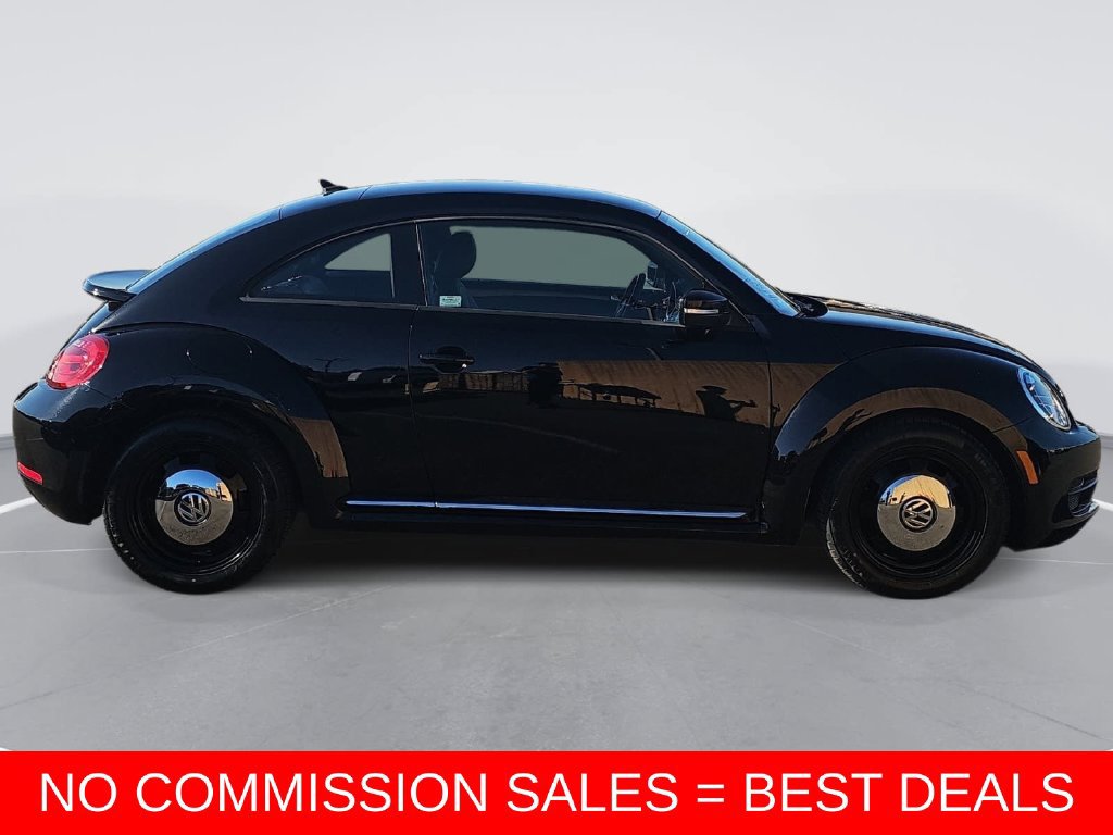 Used 2016 Volkswagen Beetle 1.8T SE FWD image 2