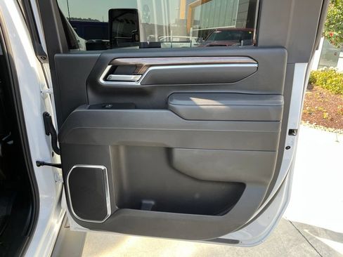 Used 2025 Chevrolet Silverado 3500 LT w/ Trail Boss Package AWD/4WD image 26