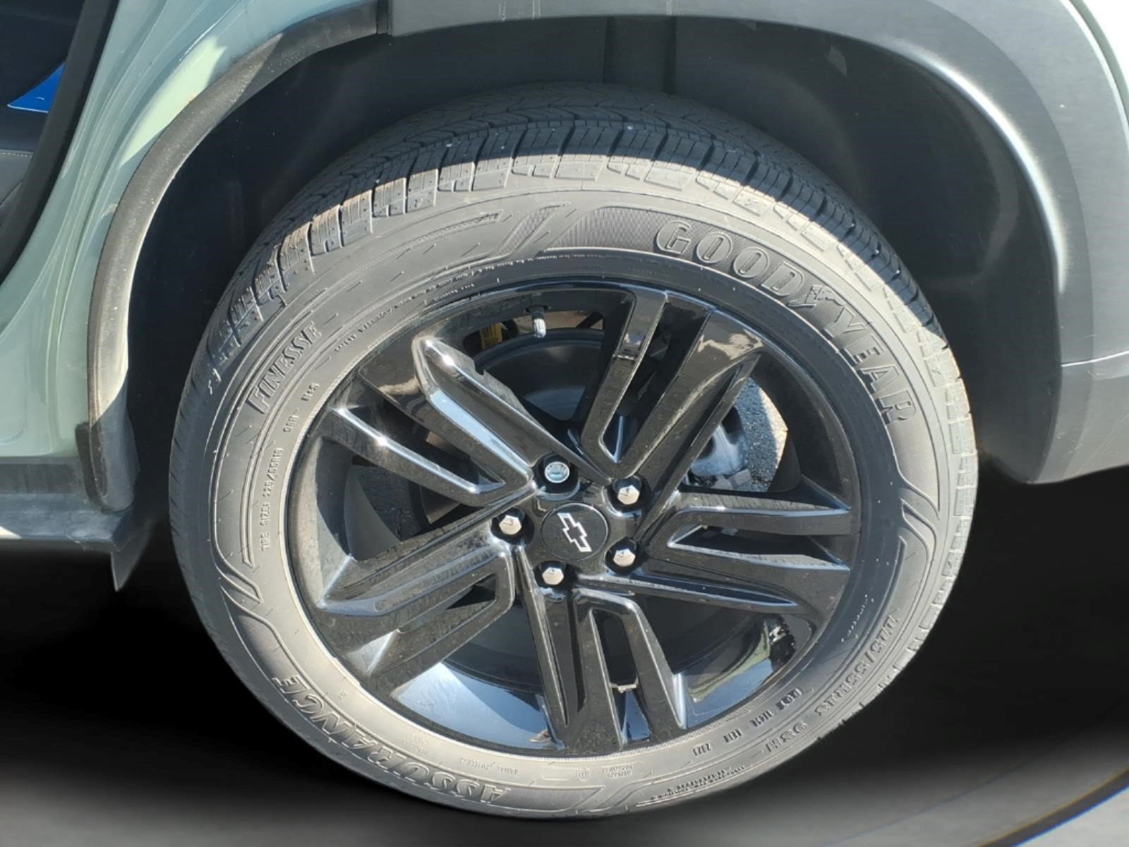 Used 2024 Chevrolet Trax ACTIV w/ Sunroof Package FWD image 15