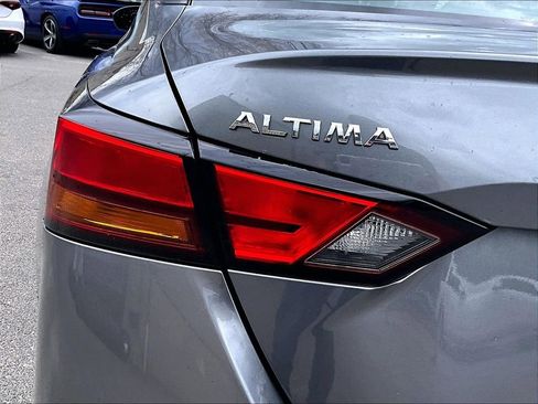 Used 2022 Nissan Altima 2.5 SV image 24