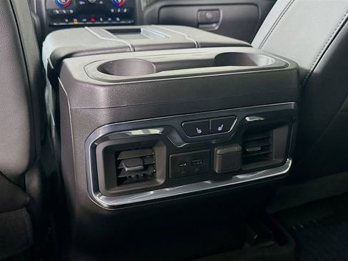 Certified 2020 Chevrolet Silverado 2500 LTZ w/ LTZ Plus Package image 28