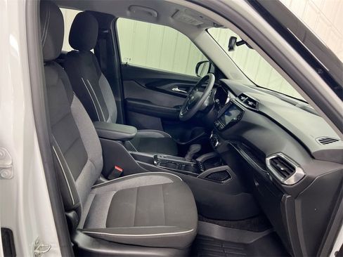 Used 2023 Chevrolet TrailBlazer LT w/ Convenience Package image 21