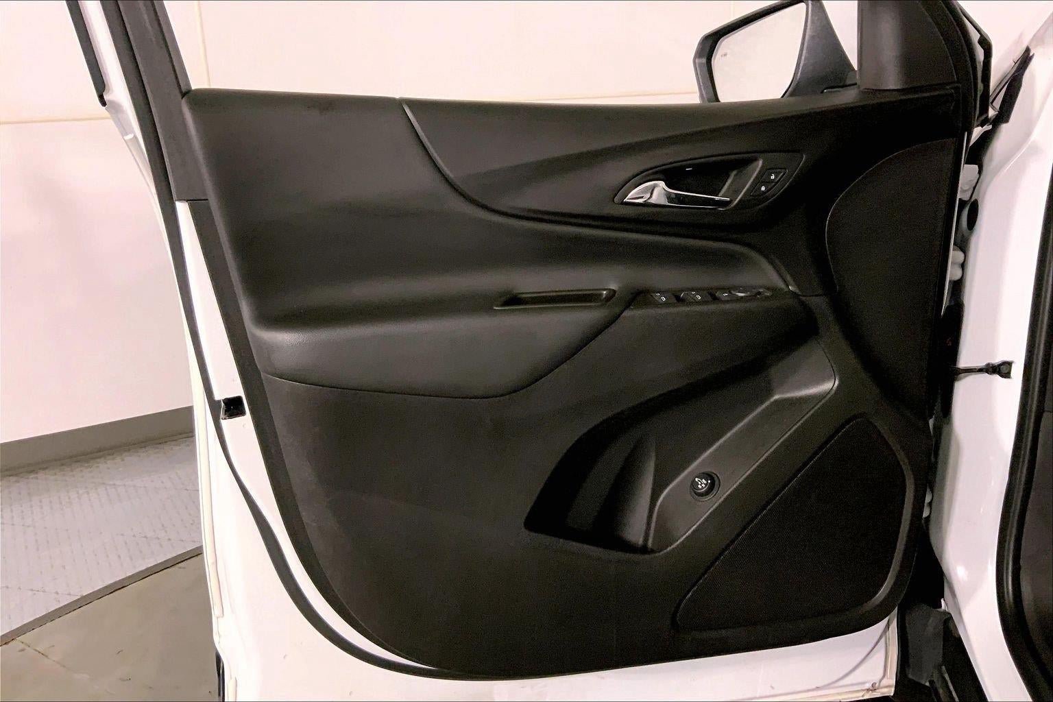 Used 2024 Chevrolet Equinox LT AWD/4WD image 24