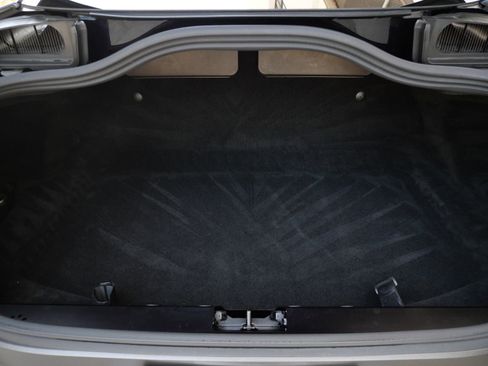 Used 2020 Aston Martin DB11 Coupe image 23