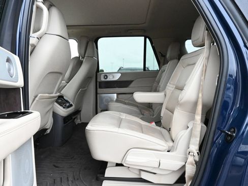 Used 2019 Lincoln Navigator L Reserve w/ Cargo Package AWD/4WD image 20