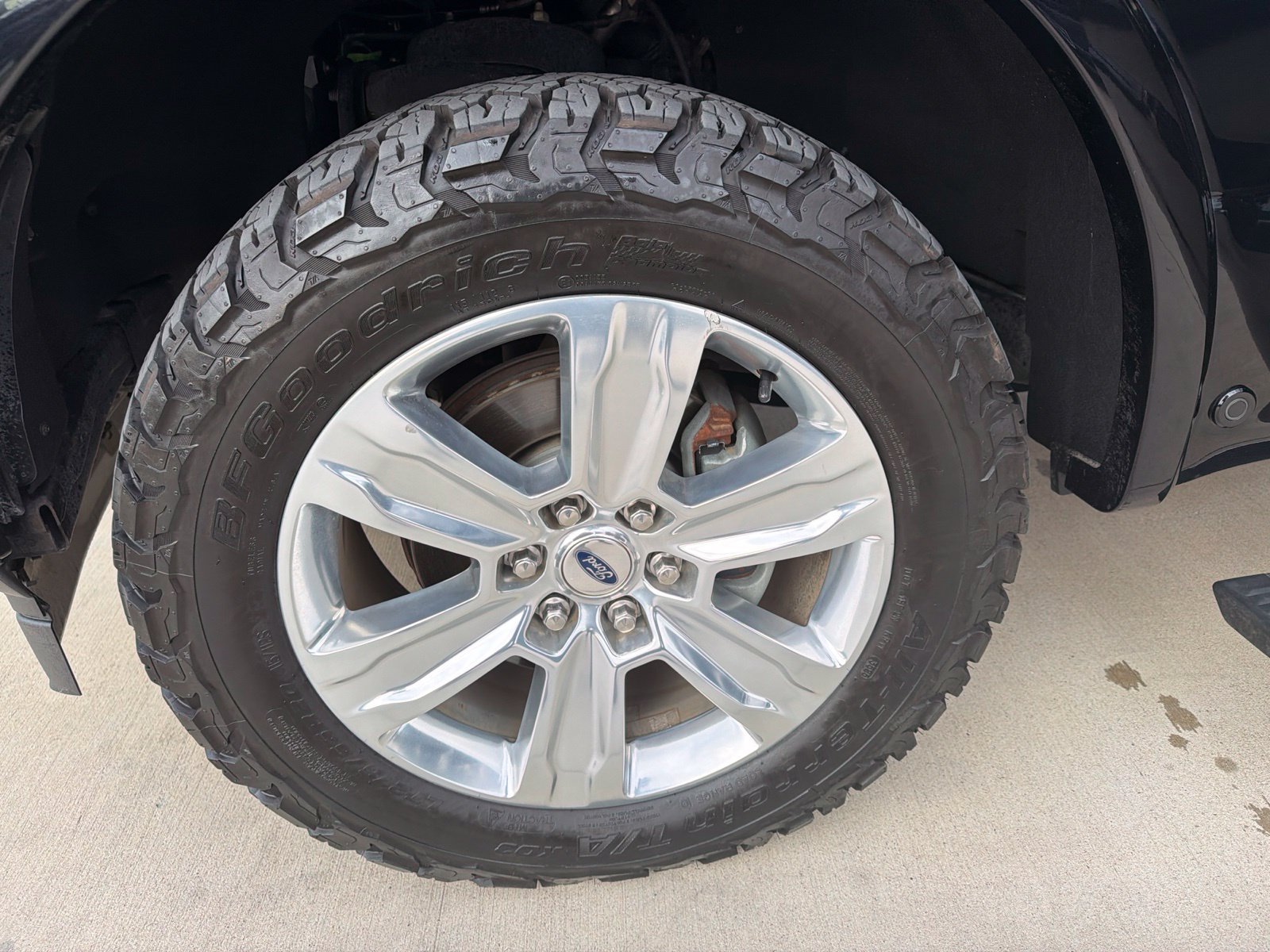 Used 2019 Ford F150 Platinum w/ Equipment Group 701A Luxury AWD/4WD image 13