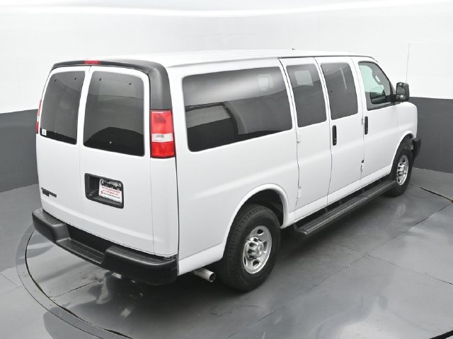 Used 2022 Chevrolet Express 2500 LS w/ Driver Convenience Package RWD image 26