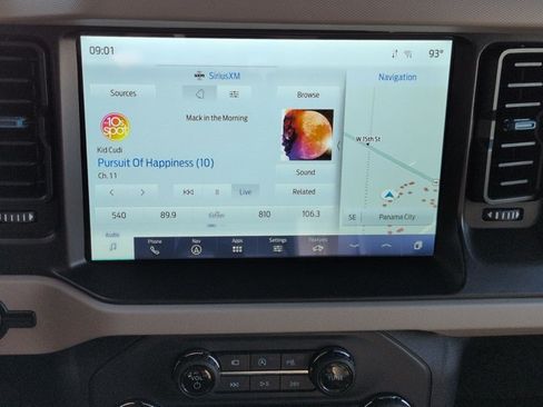Used 2023 Ford Bronco Wildtrak AWD/4WD image 15