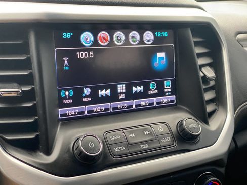 Used 2018 GMC Acadia SLT image 11