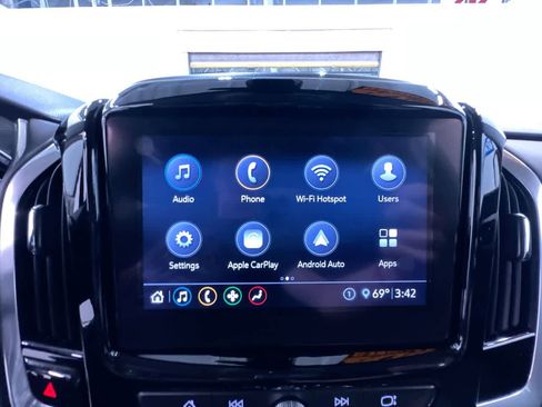 Used 2020 Chevrolet Traverse LT w/ Driver Confidence II Package image 25