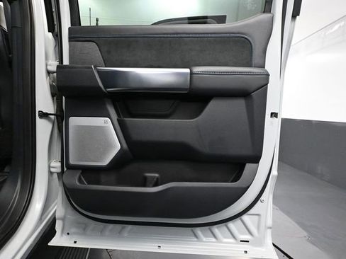 Used 2025 Ford F250 Platinum w/ FX4 Off-Road Package image 46