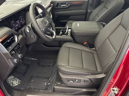 New 2026 GMC Yukon Denali w/ Sun & Power Step Package image 9