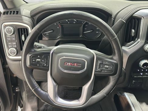 Used 2021 GMC Sierra 3500 SLT w/ SLT Premium Package image 9