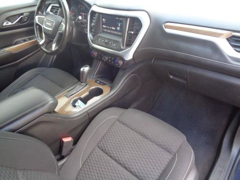 Used 2018 GMC Acadia SLE FWD image 33