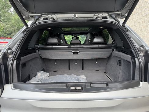 Used 2017 BMW X5 M AWD/4WD image 32