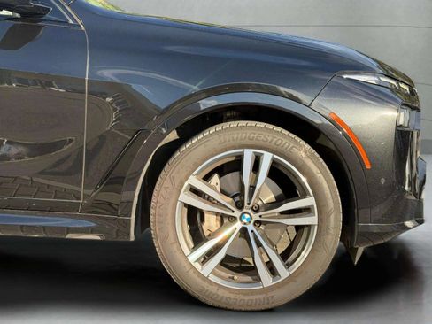 Used 2023 BMW X7 xDrive40i w/ Executive Package image 6