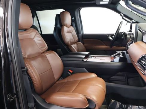 Certified 2023 Lincoln Navigator L Reserve AWD/4WD image 22