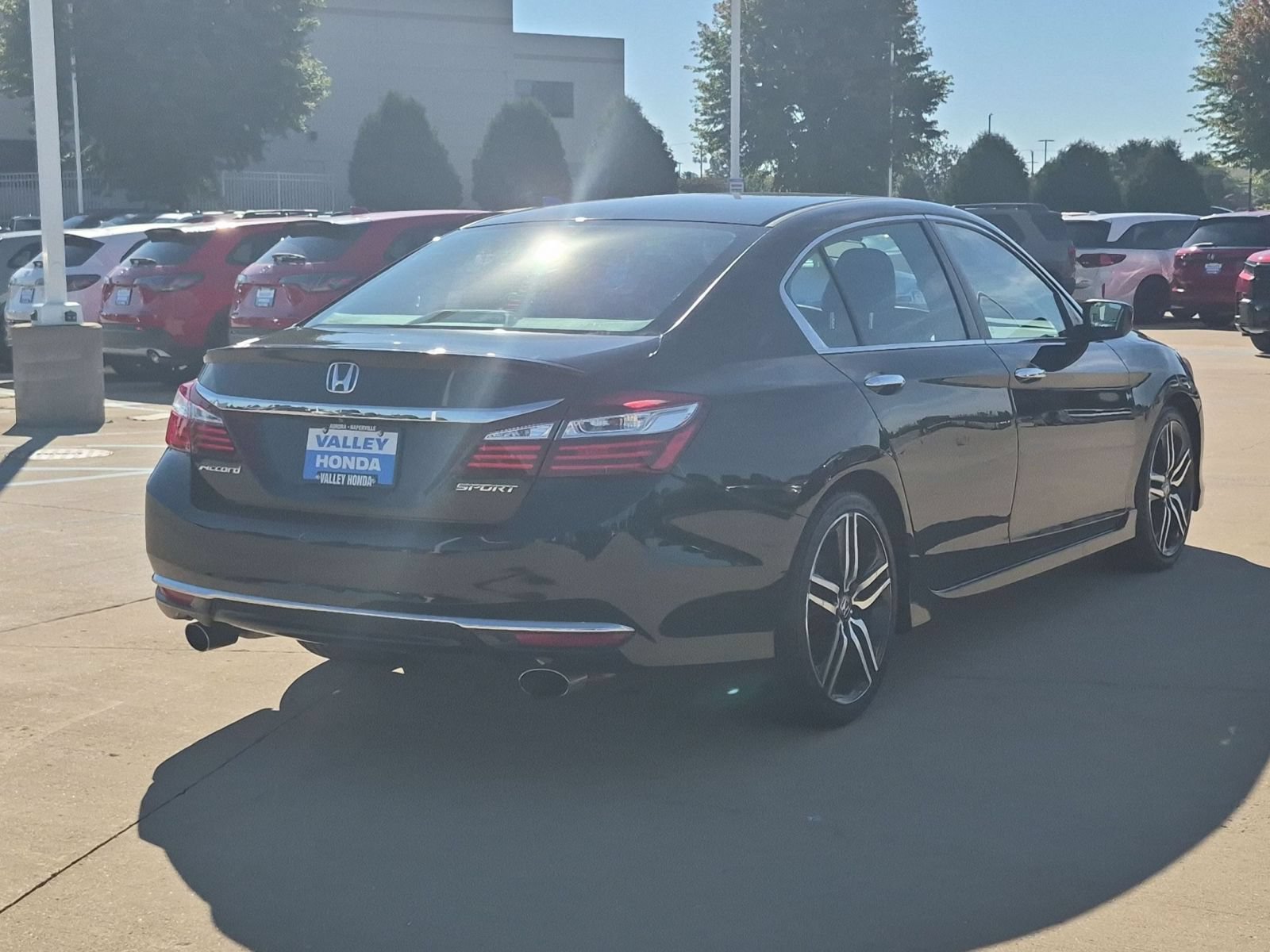 Used 2016 Honda Accord Sport image 7