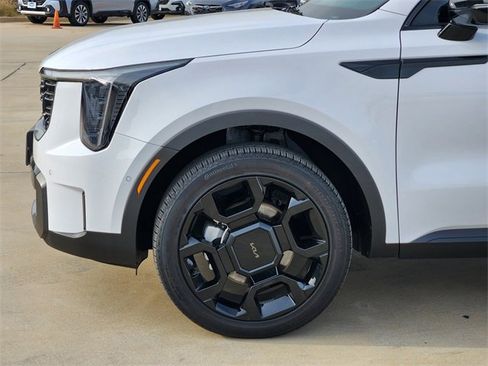 Certified 2025 Kia Sorento SX image 8