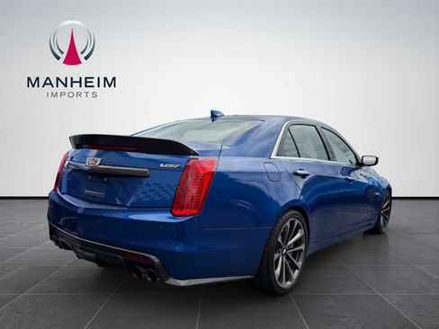 Used 2018 Cadillac CTS V w/ Carbon Fiber Package RWD image 7