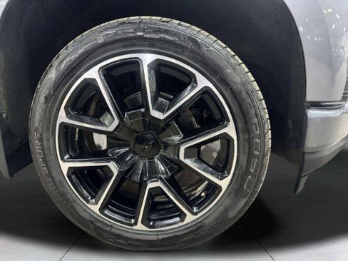 Used 2021 Chevrolet Silverado 1500 High Country w/ Technology Package image 48