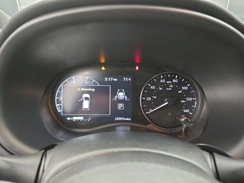 Used 2024 Nissan Kicks SR w/ SR Premium Package image 27