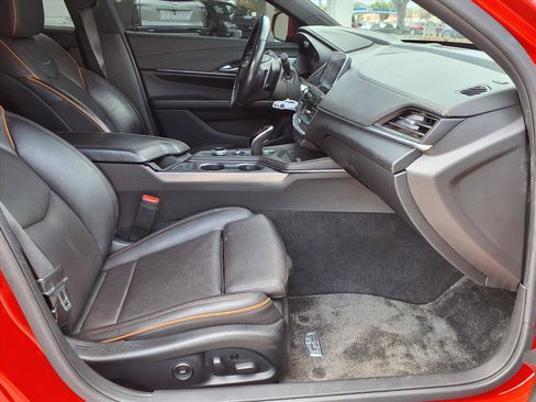 Used 2020 Cadillac CT4 V w/ Climate Package image 9