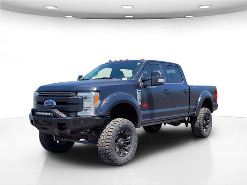 Used 2019 Ford F250 Lariat w/ Lariat Ultimate Package AWD/4WD image 9