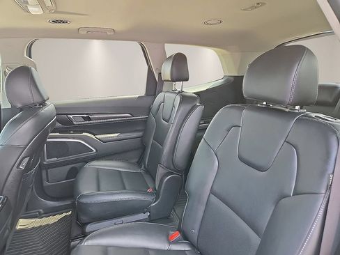 Used 2024 Kia Telluride S w/ S Sunroof Package FWD image 10