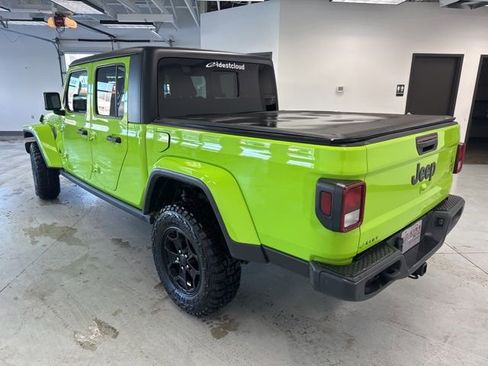 Used 2021 Jeep Gladiator Willys image 8