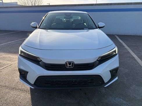 Used 2022 Honda Civic Touring image 8