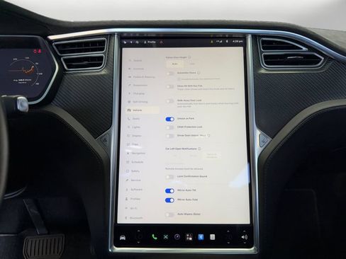 Used 2017 Tesla Model X 75D AWD/4WD image 25