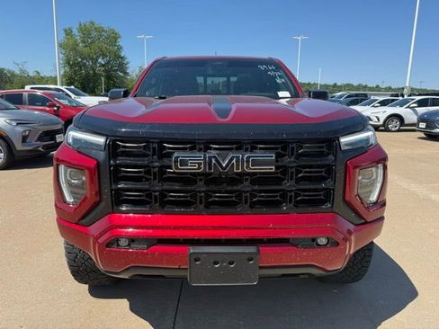 Used 2025 GMC Canyon Denali AWD/4WD image 9