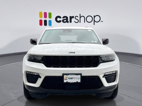 Used 2023 Jeep Grand Cherokee Limited w/ Black Appearance Package image 8
