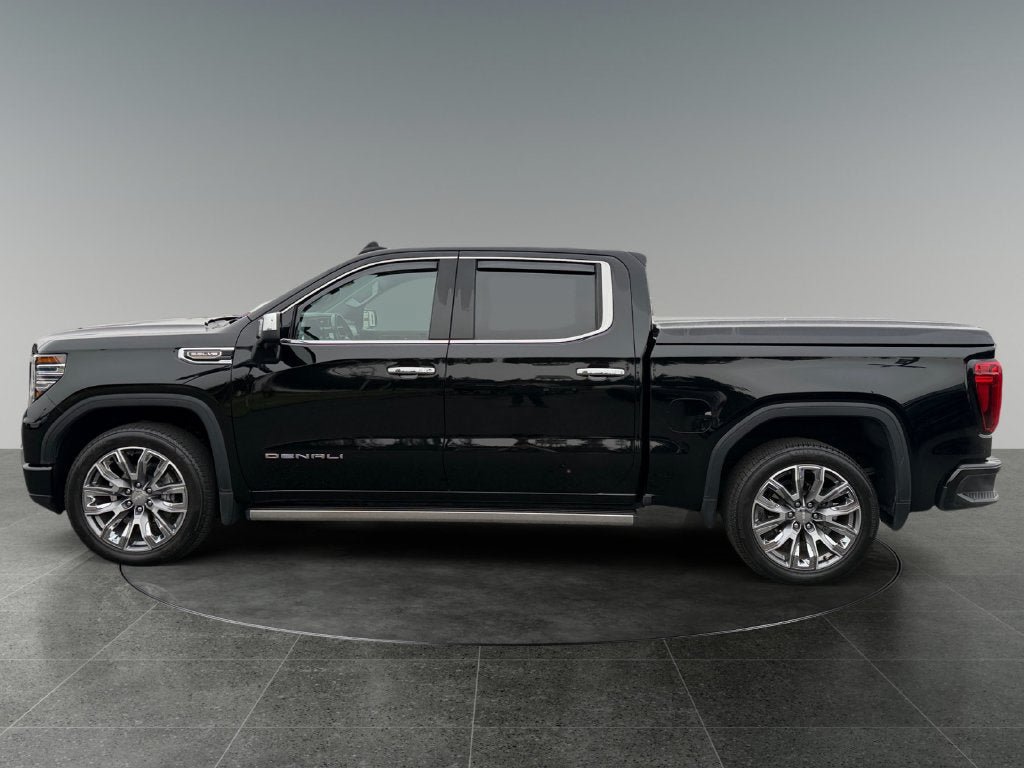 Used 2023 GMC Sierra 1500 Denali w/ Denali Reserve Package AWD/4WD image 5