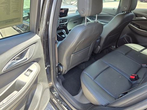 Used 2024 Buick Encore GX Sport Touring AWD/4WD image 24