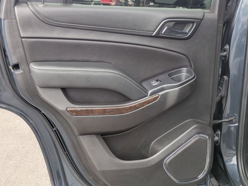 Used 2019 Chevrolet Tahoe LT image 14
