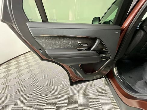 Used 2025 Land Rover Range Rover Sport SV Edition Two image 27