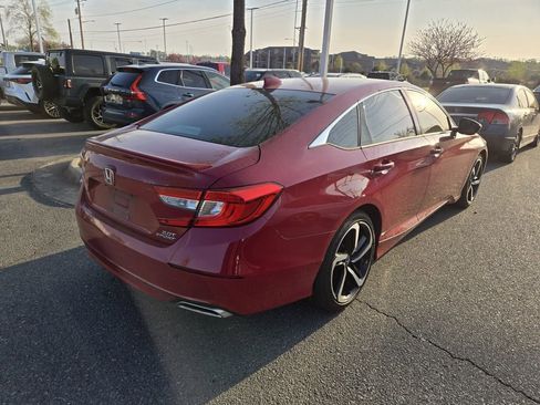Used 2018 Honda Accord Sport image 7