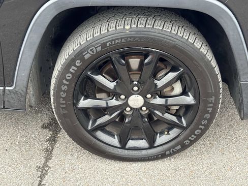 Used 2014 Jeep Cherokee Altitude w/ Comfort/Convenience Group image 10