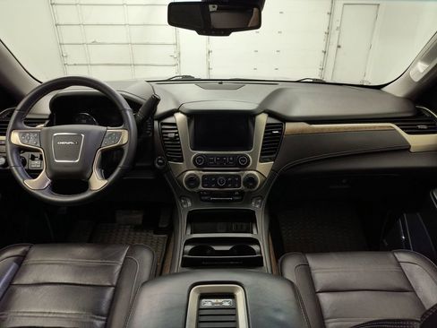 Used 2018 GMC Yukon Denali w/ Denali Ultimate Package image 14