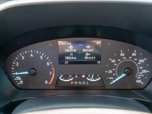 Used 2022 Ford Escape SE image 19