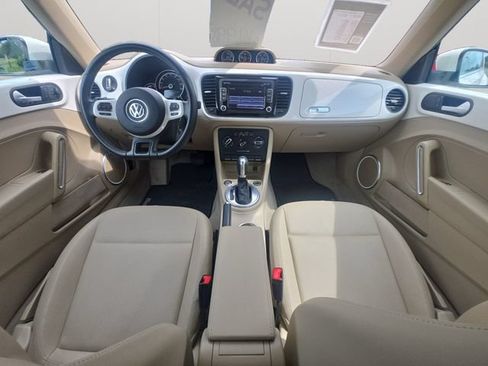 Used 2014 Volkswagen Beetle TDI FWD image 17