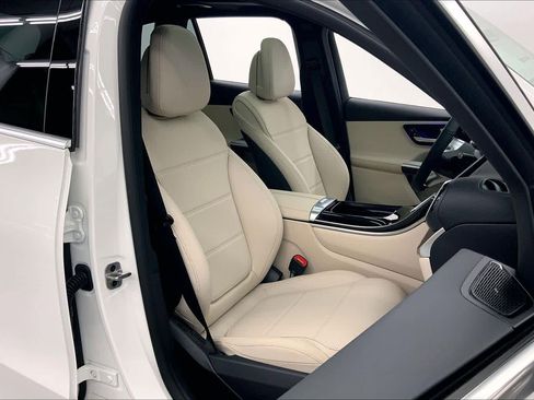 New 2026 Mercedes-Benz GLC 300 image 3